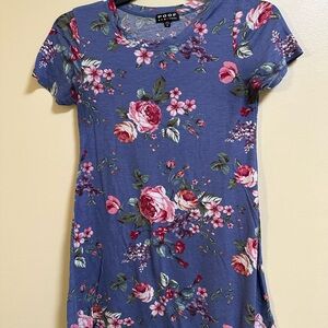 Poof! Women's Short Sleeve Floral Tee - Blue and Pink